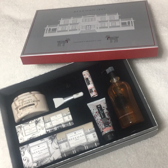 Beekman 1802 Other - BEEKMAN 1802 BOXED GIFT SET A Beautiful day in the neighborhood ❤️